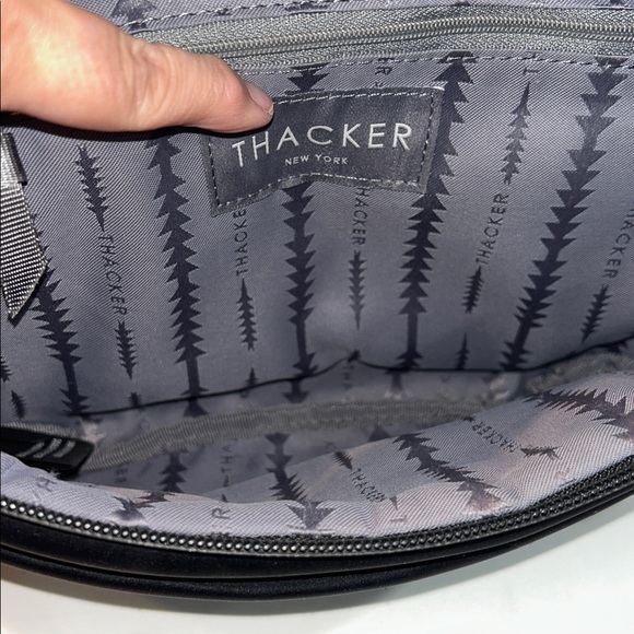 Thacker Salinas Sling Bag - Picture 6 of 15